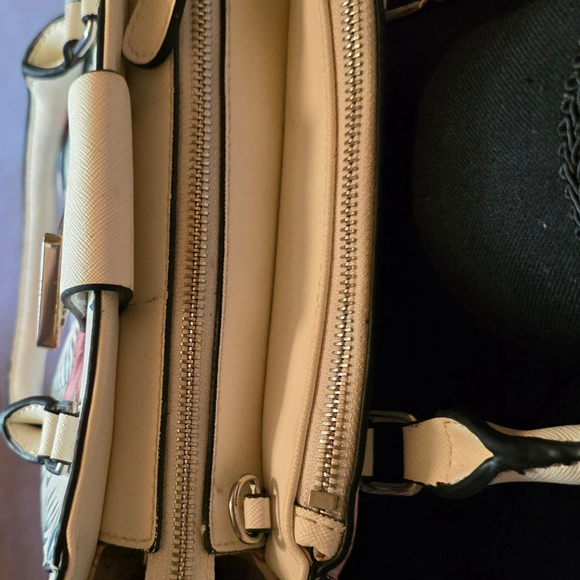 Guess Vintage Floral Satchel Bag - Picture 12 of 16